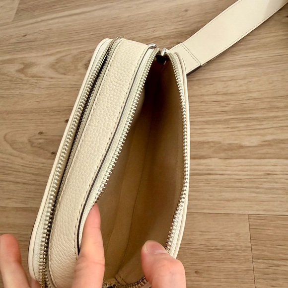 Tory Burch Ivory and Tan Crossbody Bag - Picture 2 of 7